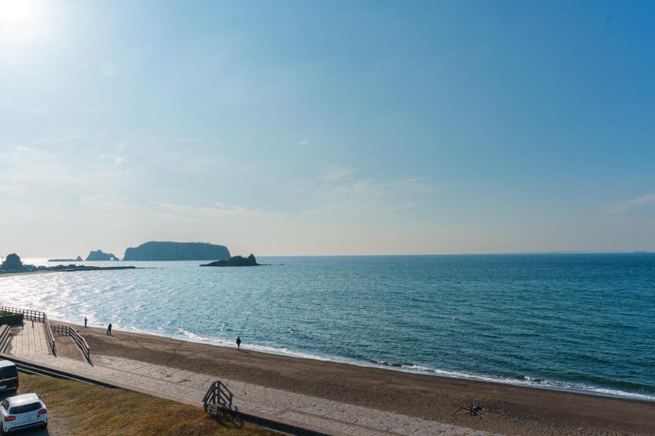 Ryu Shi Ma Ocean View Villa Kyonan Exterior foto